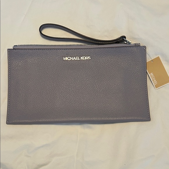 Michael Kors Handbags - Michael Kors Leather Wristlet